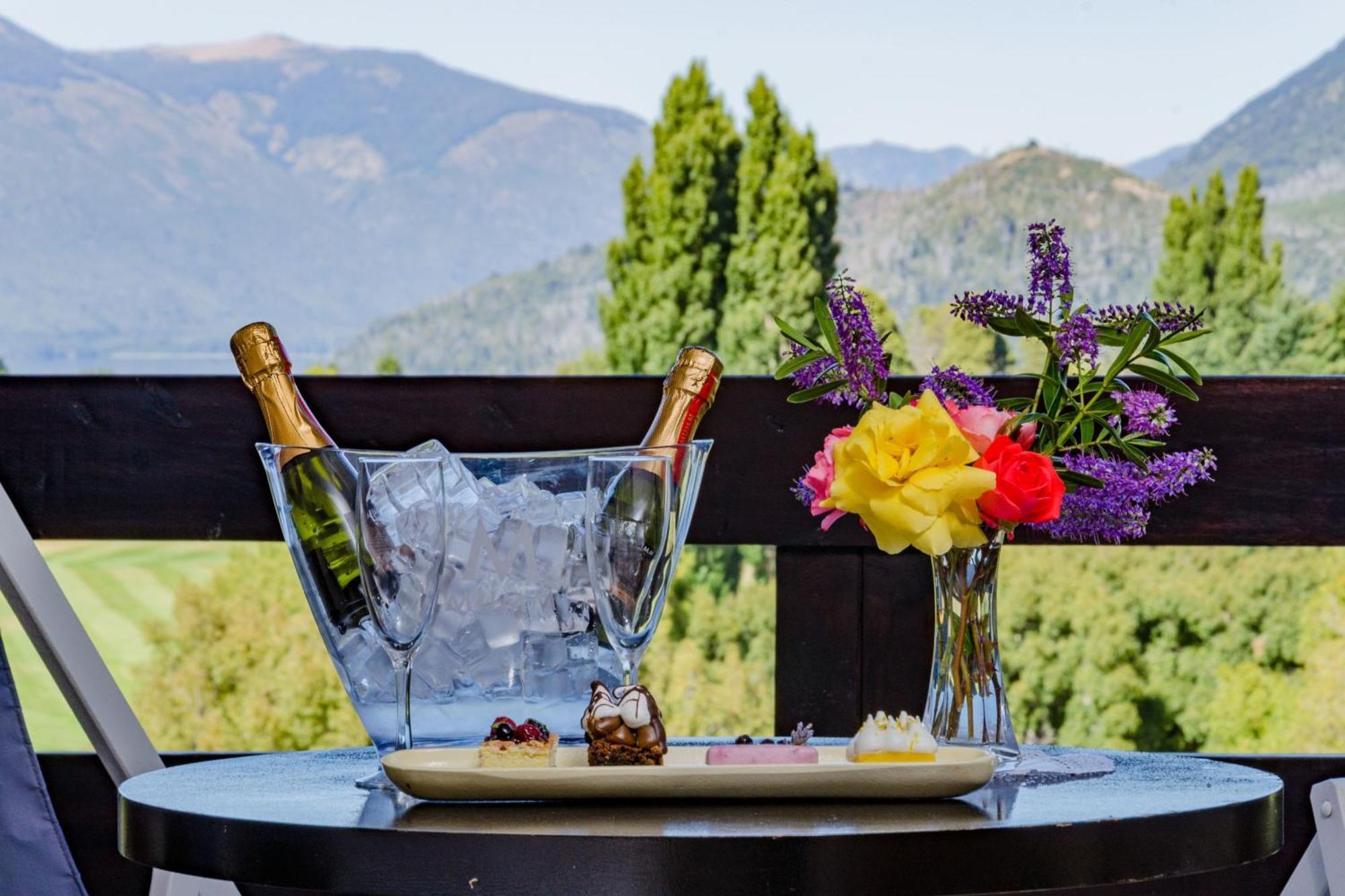 Arelauquen Lodge, A Tribute Portfolio Hotel San Carlos de Bariloche Dış mekan fotoğraf